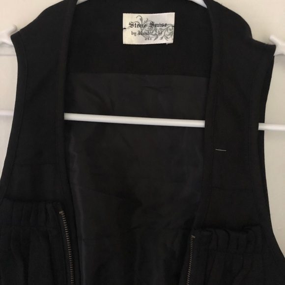 Asymmetrical rocker boho vest - Picture 2 of 6